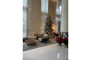 41 SE 5th St APT 2307, Miami, FL 33131, Sold 04/05/23