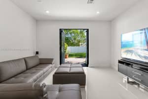19269 NE 9th Pl, Miami, FL 33179, Sold 02/28/23