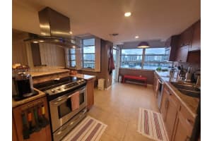 18041 Biscayne Blvd APT 1404, Aventura, FL 33160, Sold 02/24/23