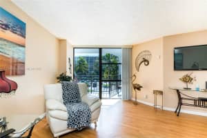 800 Parkview Dr APT 312, Hallandale Beach, FL 33009, Sold 05/12/23