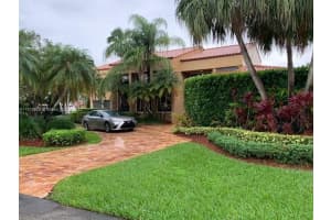 6810 Pinehurst Dr, Hialeah, FL 33015, Sold 06/02/23