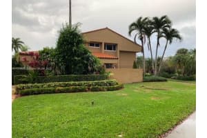 6810 Pinehurst Dr, Hialeah, FL 33015, Sold 06/02/23