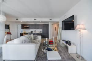 45 SW 9th St Apt 3308, Miami, FL 33130, Sold 06/16/23