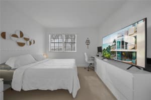12106 SW 2nd St, Pembroke Pines, FL 33025, Sold 02/17/23