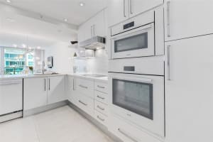 1455 Ocean Dr APT 610, Miami Beach, FL 33139, Sold 01/22/24