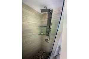 2710 W 60th Pl APT 106, Hialeah, FL 33016, Sold 02/24/23