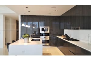 3250 NE 188th St APT 401, Aventura, FL 33180, Sold 04/10/24