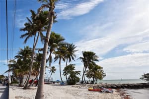 1901 S Roosevelt Blvd #302w, Key West, FL 33040, Sold 05/17/23