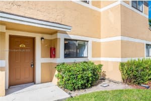 314 Palm Cir E, Pembroke Pines, FL 33025, Sold 02/09/23