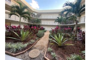 8005 SW 107th Ave APT 122, Miami, FL 33173, Sold 03/09/23