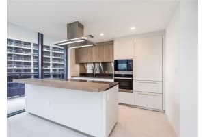 1000 Brickell Plaza #3015, Miami, FL 33131, Sold 02/06/23
