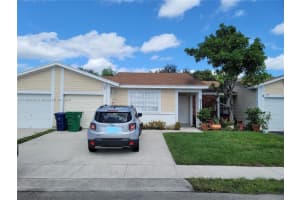 9711 W Heather Ln, Miramar, FL 33025, Sold 02/10/23