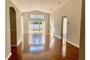 5142 Victoria Cir, West Palm Beach, FL 33409, Sold 01/27/23