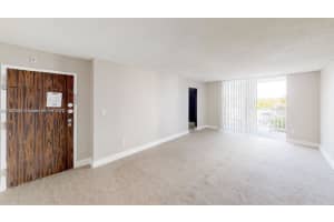 484 NW 165th St a 416, Miami, FL 33169, Sold 05/02/23