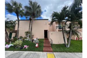 9177 Fontainebleau Blvd APT 3, Miami, FL 33172, Sold 07/12/23