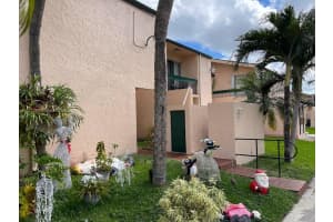 9177 Fontainebleau Blvd APT 3, Miami, FL 33172, Sold 07/12/23