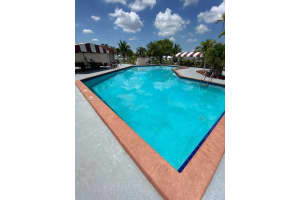 20311 NE 2nd Ave APT 33, Miami, FL 33179, Sold 01/31/23