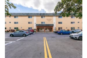 7910 Taft St APT 201, Pembroke Pines, FL 33024, Sold 04/18/23