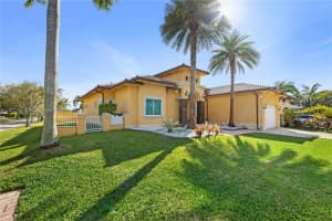 2675 NW 100th Ave, Doral, FL 33172, Sold 05/10/23