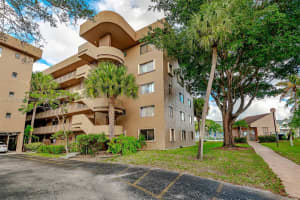 8030 Hampton Blvd APT 302, North Lauderdale, FL 33068, Sold 01/04/24