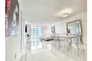 1200 Brickell Bay Dr APT 1707, Miami, FL 33131, Sold 02/17/23