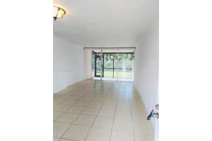 8870 Fontainebleau Blvd, Miami, FL 33172, Sold 03/21/23