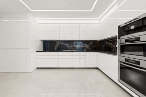 50 South Pointe Dr, Miami Beach, FL 33139, Sold 03/15/24