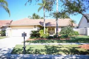 16313 NW 9th Dr, Pembroke Pines, FL 33028, Sold 02/17/23