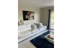 1030 9th St, Miami Beach, FL 33139, Sold 03/02/23