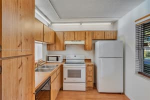 2401 NW 89th Dr APT 806, Coral Springs, FL 33065, Sold 02/06/23