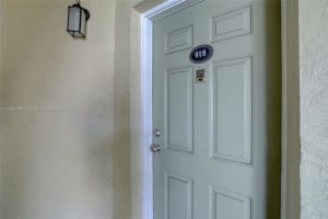 2445 SW 18th Terrace APT 919, Fort Lauderdale, FL 33315, Sold 04/28/23