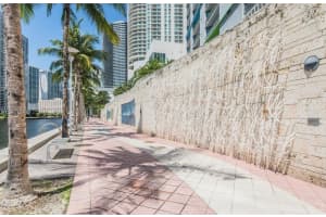 325 S Biscayne Blvd #3815, Miami, FL 33131, Sold 02/27/23
