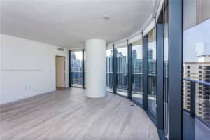 55 SW 9th St Apt 3306, Miami, FL 33130, Sold 06/27/23
