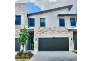 8138 NW 104th Ct, Doral, FL 33178, Sold 02/28/23