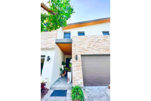 8138 NW 104th Ct, Doral, FL 33178, Sold 02/28/23