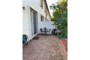 9753 Darlington Pl, Cooper City, FL 33328, Sold 02/17/23