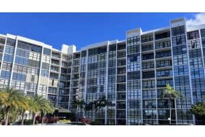 1000 Parkview Dr, Hallandale Beach, FL 33009, Sold 05/18/23