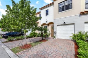 20921 NW 1st Ct, Pembroke Pines, FL 33029, Sold 02/14/23