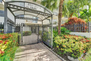 201 180th Dr APT 112, Sunny Isles Beach, FL 33160, Sold 03/28/23