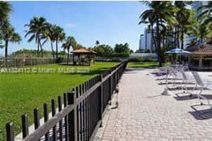 2555 Collins Ave APT 802, Miami Beach, FL 33140, Sold 05/08/23
