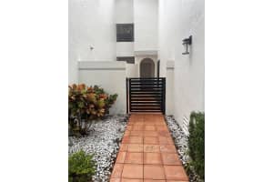 3540 Magellan Cir APT 513, Aventura, FL 33180, Sold 02/16/23
