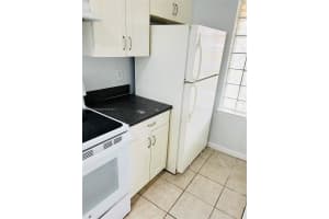 4863 Via Palm Lakes APT 812, West Palm Beach, FL 33417, Sold 08/18/23