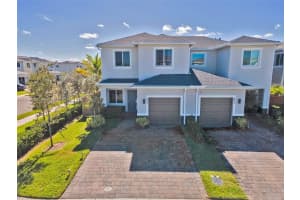 894 SE 17th St, Homestead, FL 33035, Sold 05/11/23