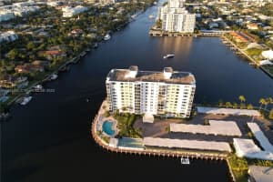 400 Seasage Dr APT 804, Delray Beach, FL 33483, Sold 04/20/23