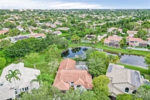 1054 Fairfax Ln, Weston, FL 33326, Sold 02/15/23