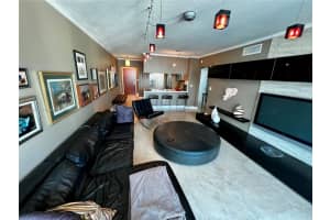 31 SE 5th St APT 3002, Miami, FL 33131, Sold 03/24/23