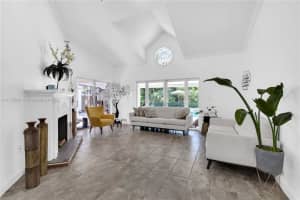 19712 NW 88th Ave, Hialeah, FL 33018, Sold 06/15/23