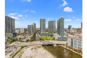 31 SE 5th St APT 2609, Miami, FL 33131, Sold 09/29/23
