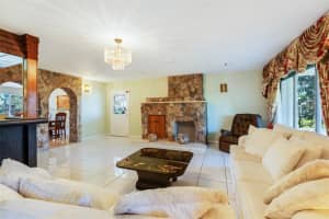 8405 NW 170th St, Hialeah, FL 33015, Sold 03/17/23