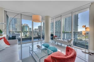 92 SW 3rd St APT 1605, Miami, FL 33130, Sold 03/31/23
